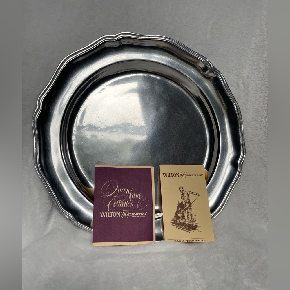 Vintage Wilton RWP Queen Anne Collection